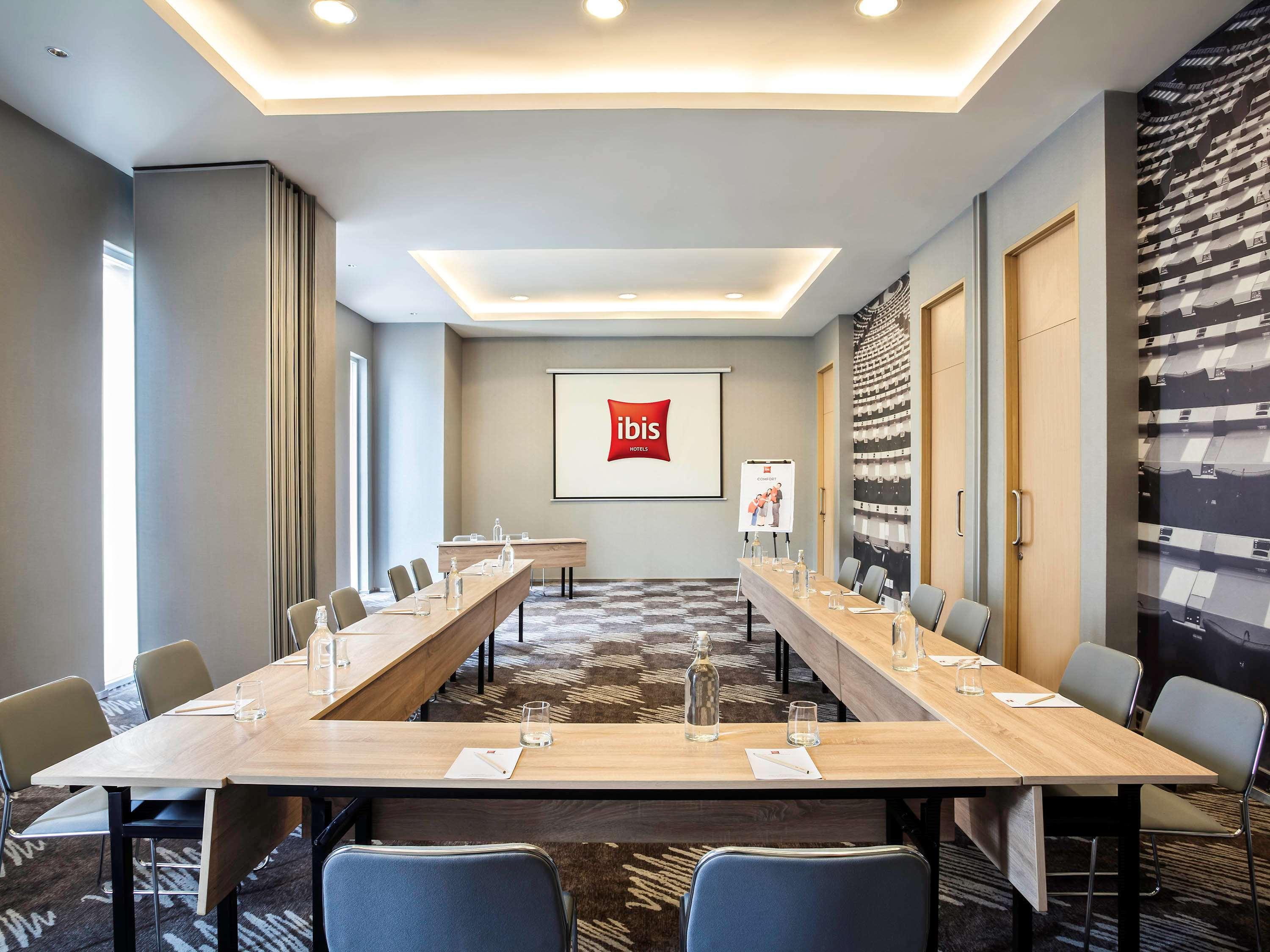 Ibis Jakarta Harmoni מראה חיצוני תמונה