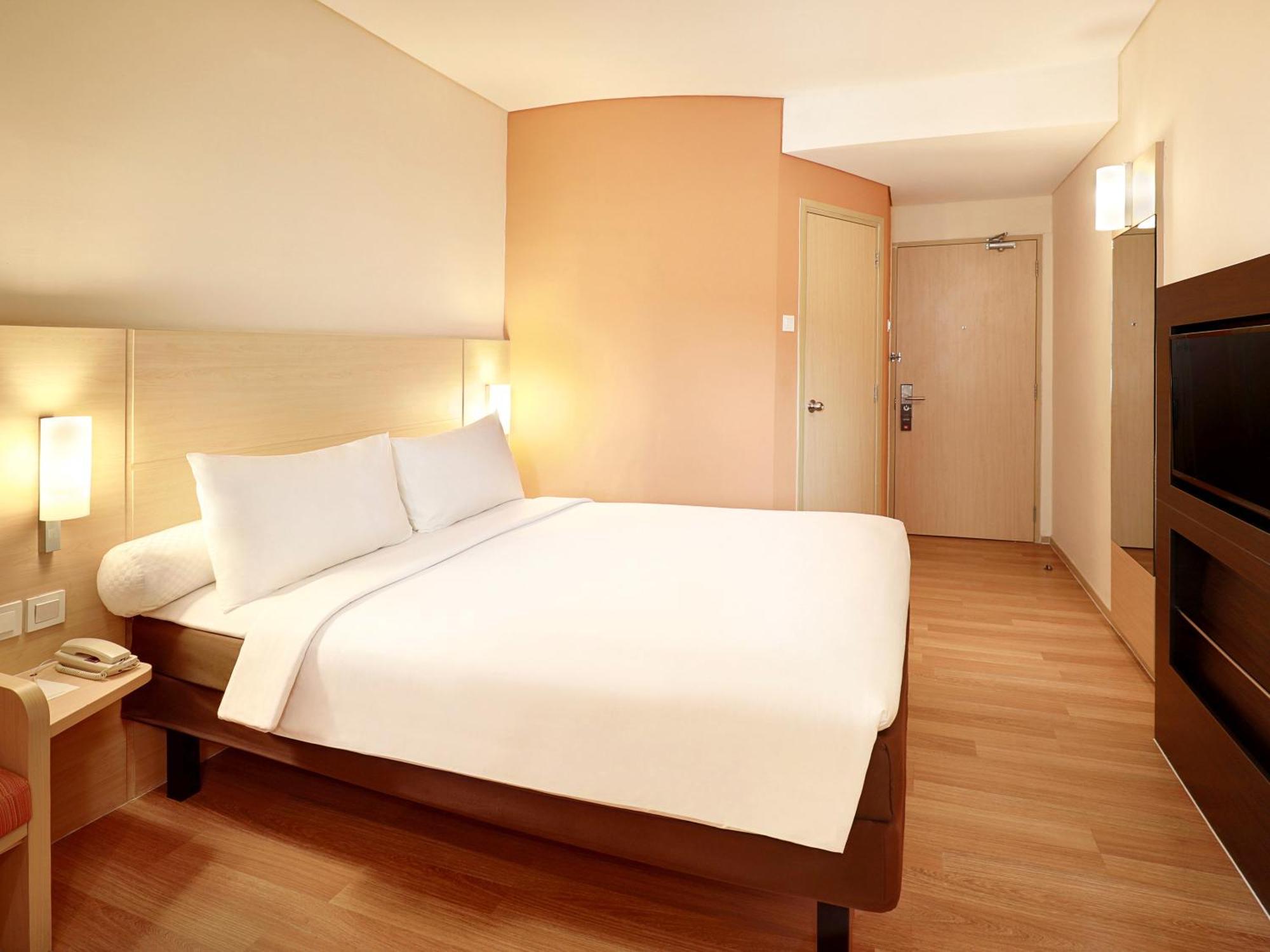 Ibis Jakarta Harmoni מראה חיצוני תמונה